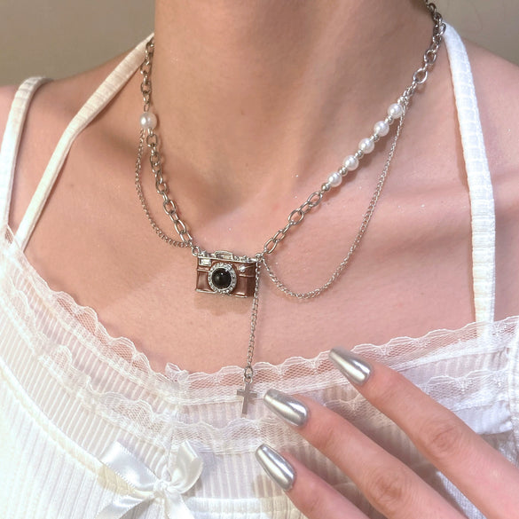 Wholesale Alloy Heart Shape Pendant Necklace For Women With Electroplating And Ins Style