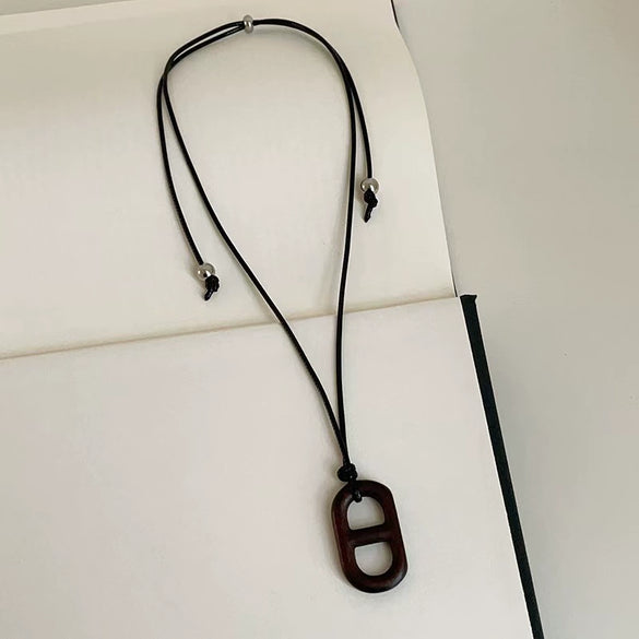 Wholesale Alloy Heart Shape Women's Simple Long Clavicle Necklace