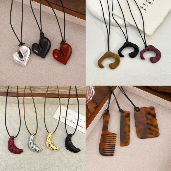 Wholesale Alloy Heart Shape Women's Simple Long Clavicle Necklace