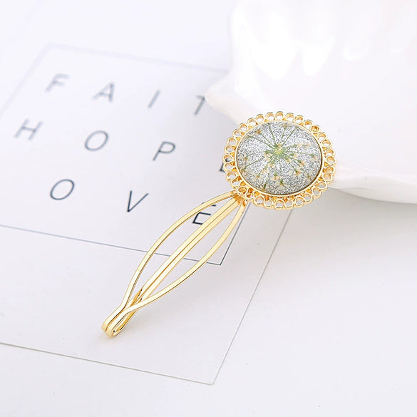 Wholesale Alloy Heartshaped Dried Flower Hairpin French Retro Style Electroplated Hair Accessories For Women