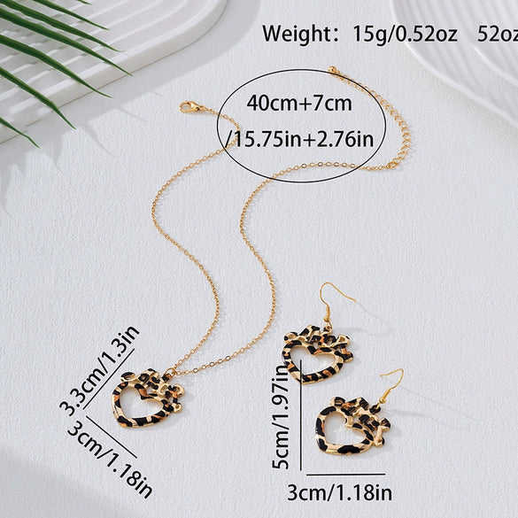 Wholesale Alloy Heartshaped Jewelry Set With Geometric Pattern Electroplated For Women