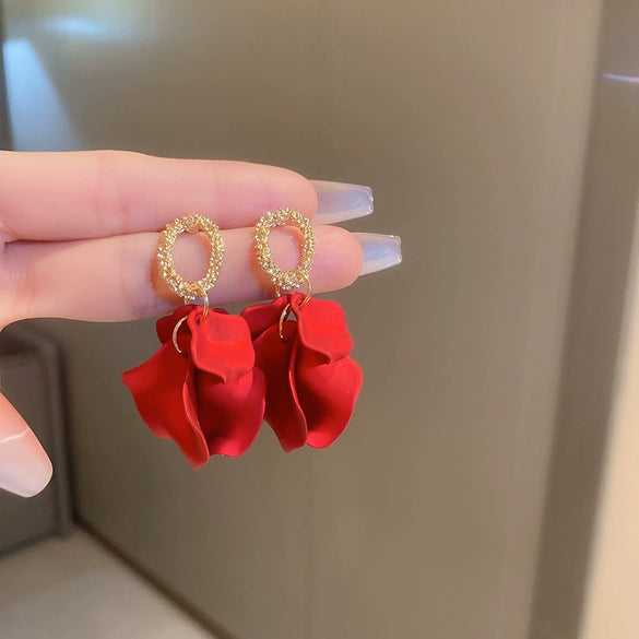 Wholesale Alloy High Sense Retro Geometric Electroplated Red Tassel Women's Earrings