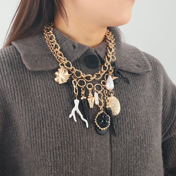 Wholesale Alloy Imitation Pearl Necklace With Animal And Zodiac Shapes And Geometric Patterns Electroplated For Women