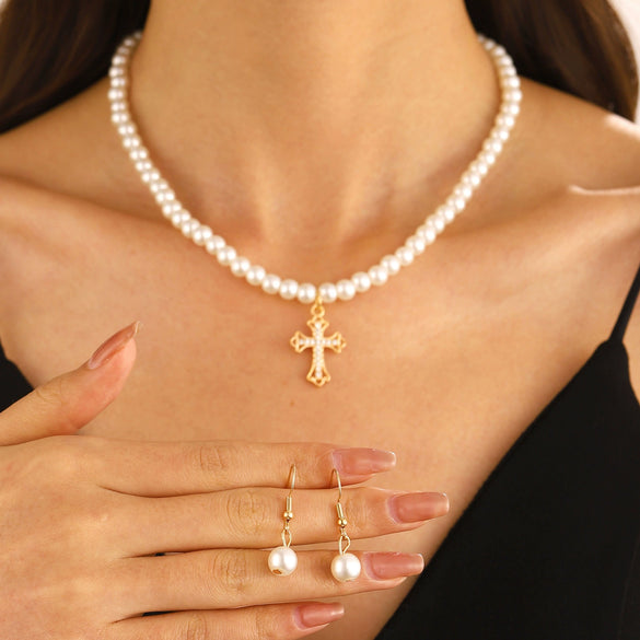 Wholesale Alloy Imitation Pearls And Rhinestones Plants Flowers Geometric Style Women's Pearl Necklace Set