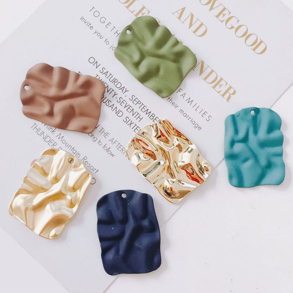 Wholesale Alloy Jewelry Accessories With Baking Paint Wave Surface And Irregular Rectangular Pendant