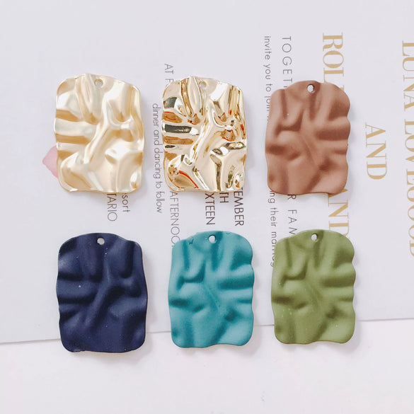Wholesale Alloy Jewelry Accessories With Baking Paint Wave Surface And Irregular Rectangular Pendant