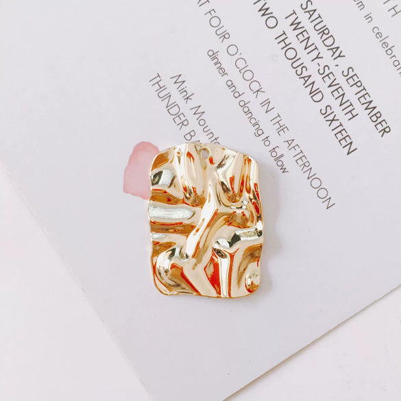 Wholesale Alloy Jewelry Accessories With Baking Paint Wave Surface And Irregular Rectangular Pendant