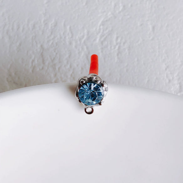 Wholesale Alloy Jewelry Simple Round Diamond Earrings With 925 Silver Needle And Electroplating