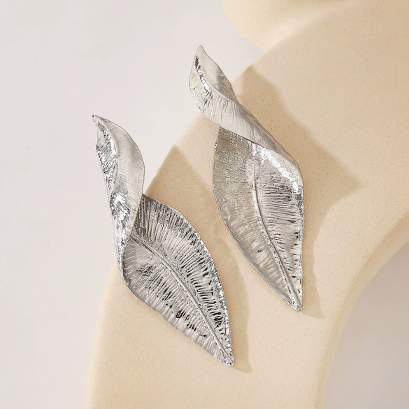 Wholesale Alloy Leaves Electroplated Women's Fashion Niche Design Earrings