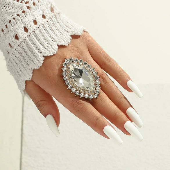 Wholesale Alloy Oval Retro Fashion Exaggerated Luxury Geometric Diamond Open Ring For Unisex And Women
