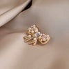 Wholesale Alloy Pearl Bow Antirunning Light Brooch For Women Electroplated Minimalist Style Collar Pin Corsage Accessory