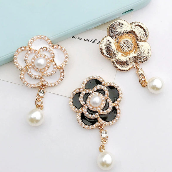 Wholesale Alloy Pearl Camellia Pendant Dripping Oil Jewelry Accessories For Mobile Phone Shell Decoration