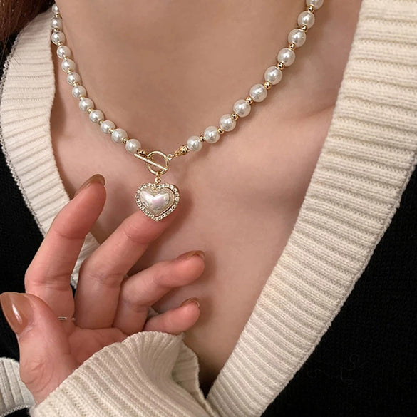 Wholesale Alloy Pearl Chain Necklace With Diamond And Geometric Design For Women French Retro Style