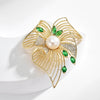 Wholesale Alloy Pearl Flower Brooch For Women With Electroplating Treatment Natural Style