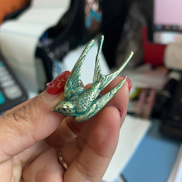 Wholesale Alloy Retro Animal Swallow Electroplated Women's Brooch