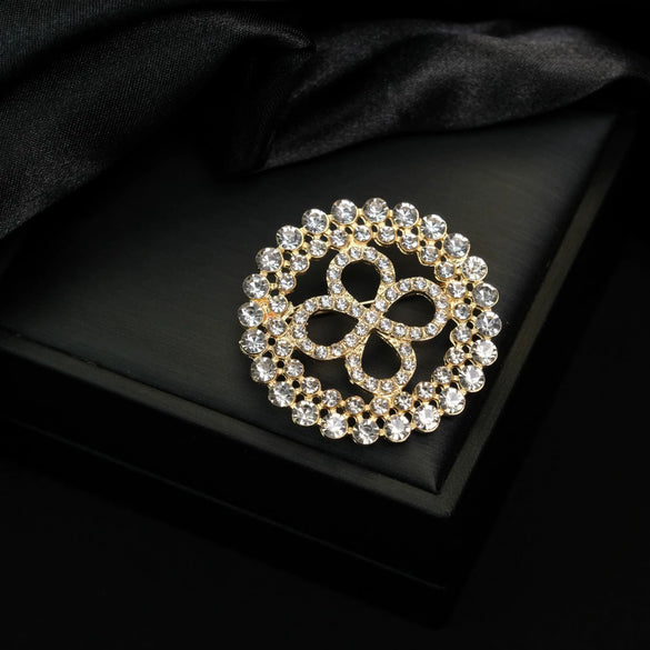 Wholesale Alloy Rhinestone Bow Brooch With Fixed Antiwalking Pin And Electroplating Design