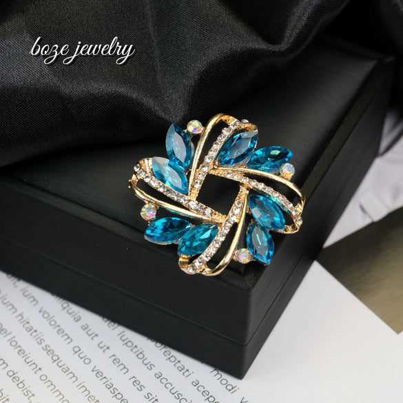 Wholesale Alloy Rhinestoneencrusted Geometric And Flower Brooches For Scarves With Electroplating