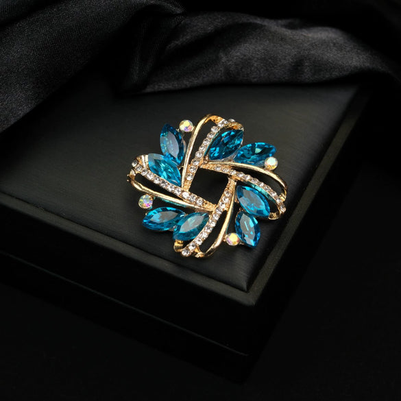 Wholesale Alloy Rhinestoneencrusted Geometric And Flower Brooches For Scarves With Electroplating