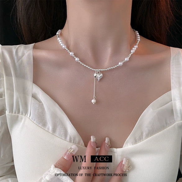 Wholesale Alloy Silver Heart Pearl Clavicle Chain Necklace For Women With Electroplating