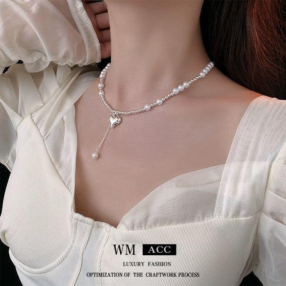 Wholesale Alloy Silver Heart Pearl Clavicle Chain Necklace For Women With Electroplating