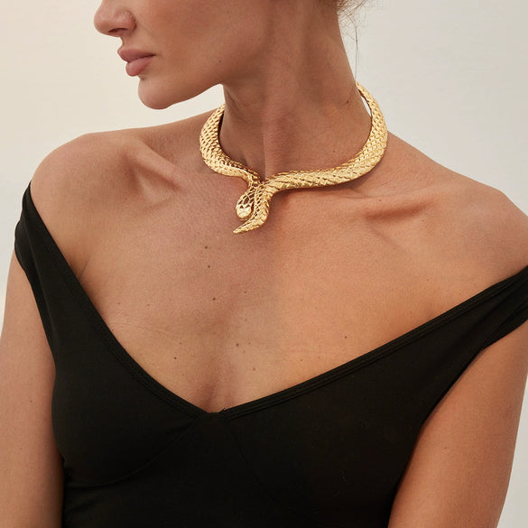 Wholesale Alloy Snake Animal Retro Electroplated Clavicle Chain Necklace
