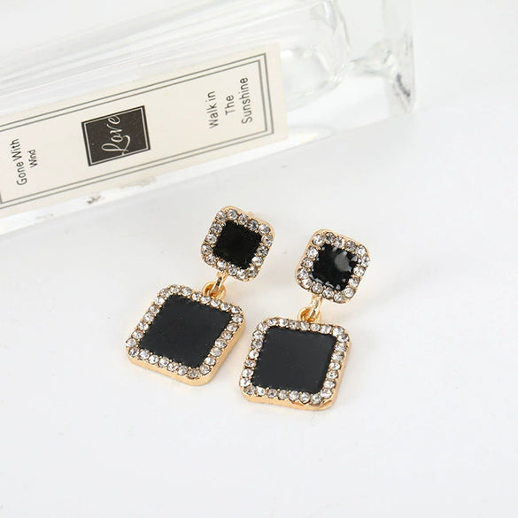 Wholesale Alloy Square Earrings With Geometric Pattern And Electroplating Treatment For Women Light Luxury Style