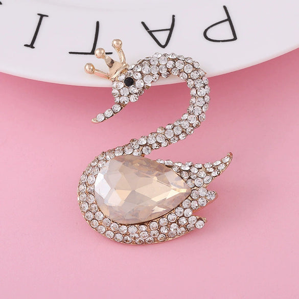 Wholesale Alloy Swan Rhinestone Mini Jewelry Phone Case Accessories With Electroplating And Return Pattern In Light Luxury Style