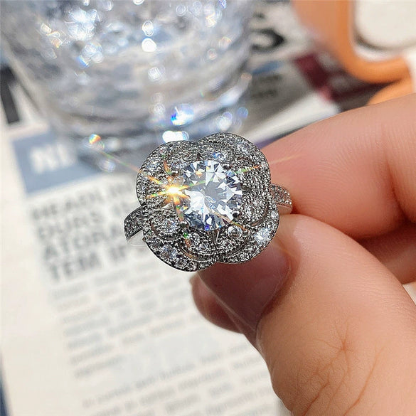 Wholesale Alloy Vintage Flower Zircon Inlaid Women's Ring