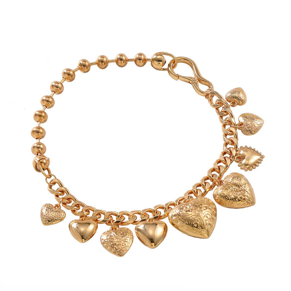 Wholesale Alloy Vintage Heart Shape Pendant Charm Necklace For Women With Electroplating