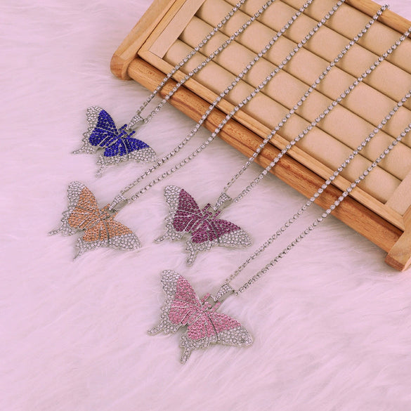 Wholesale Alloy Women's Animalpatterned Diamondinlaid Cuban Butterfly Retro Stylish Exaggerated Pendant Necklace Hiphop Accessories