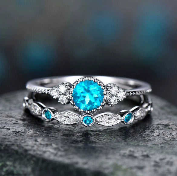 Wholesale Alloy Zircon Micropaved Emerald Women's Twopiece Ring Jewelry Set With Diamond Treatment And Natural Style