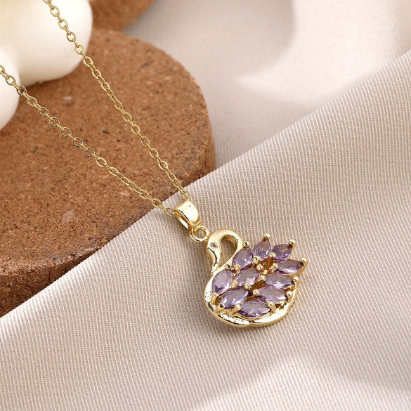 Wholesale Animal Pendant Necklace For Women Copper Zircon Diamond Electroplated