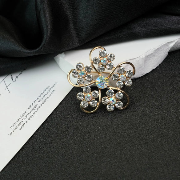 Wholesale Antilight Brooch Zinc Alloy Flowershaped Electroplated Unisex Decorative Pin