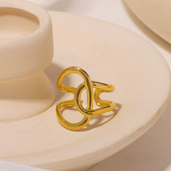 Wholesale Asymmetrical Stainless Steel Ring With Winding Geometric Design And 18K Real Gold Electroplating