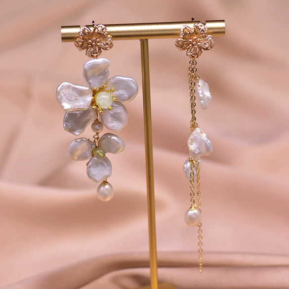 Wholesale Baroque Asymmetrical Earrings With Natural Pearl Flower Tassel Retro Temperament Metal Material And Electroplating Design