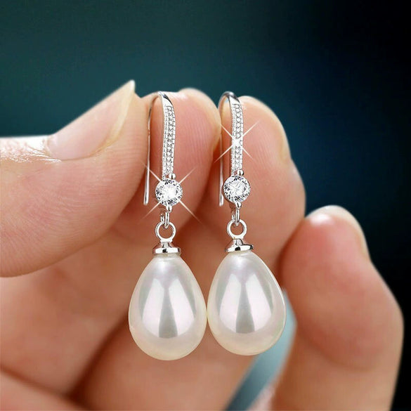 Wholesale Baroque Dropshaped Imitation Pearl Long Earrings For Women Copper Geometric Style Set With Pearls