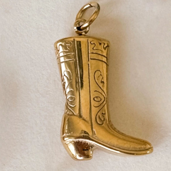 Wholesale Boots Pendant Stainless Steel Heart Shape Furnace Vacuum Plated 18K Gold Color
