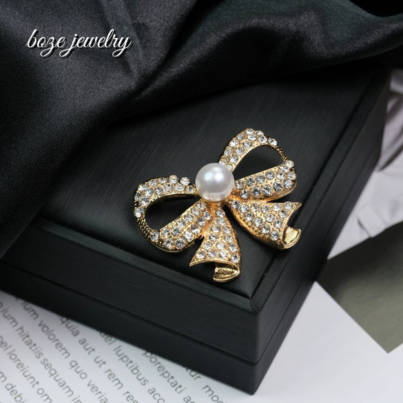 Wholesale Bow Brooch Zinc Alloy Diamond Pearl Electroplating Unisex Fixed Accessories