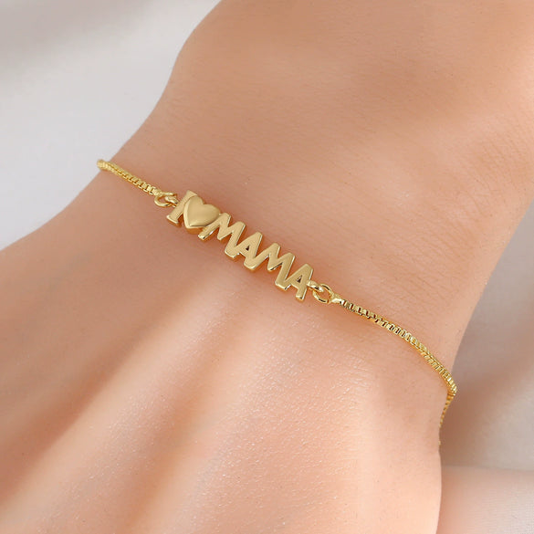 Wholesale Bracelet Copper 22K Gold Colorpreserving Electroplated Heartshaped Letter Minimalist Jewelry For Women