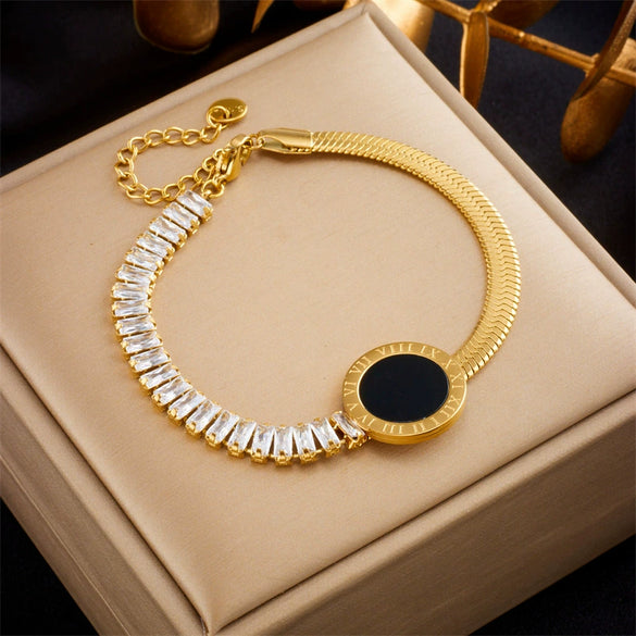 Wholesale Bracelet Titanium Steel Gold Plated Diamond Embedded Retro Love Eyes Round Style For Women