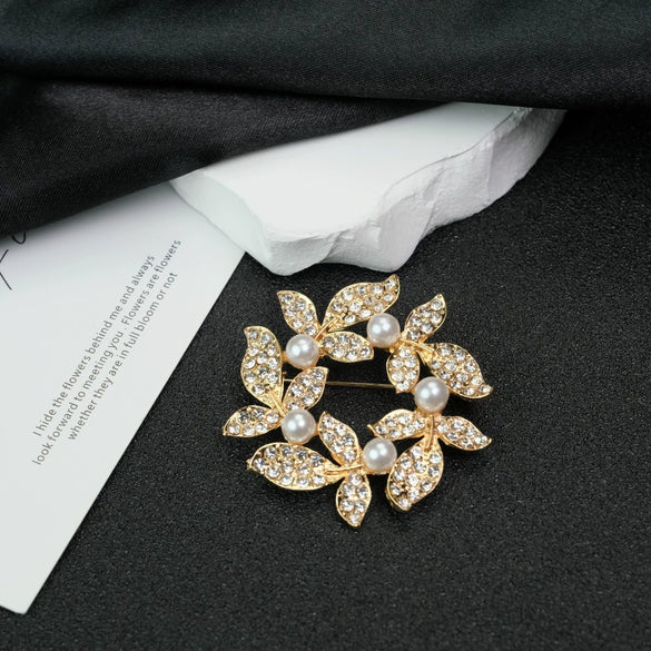 Wholesale Brooch Alloy Pearl Rhinestone Flower Retro Fashion Electroplated Women's Accessories