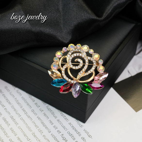 Wholesale Brooch Pin Zinc Alloy Inlaid Diamonds Leaves Shape Electroplated Trendy