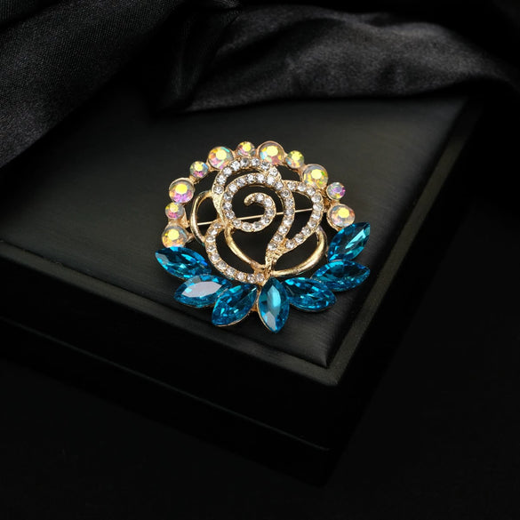 Wholesale Brooch Pin Zinc Alloy Inlaid Diamonds Leaves Shape Electroplated Trendy
