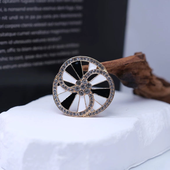 Wholesale Brooch Zinc Alloy Animal Flower Insect Leaves Geometric Dripping Oil Style