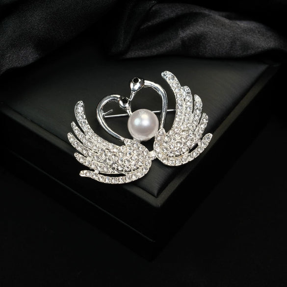 Wholesale Brooch Zinc Alloy Animal Shape Electroplated Highend Luxury Fashion Clothes Accessories