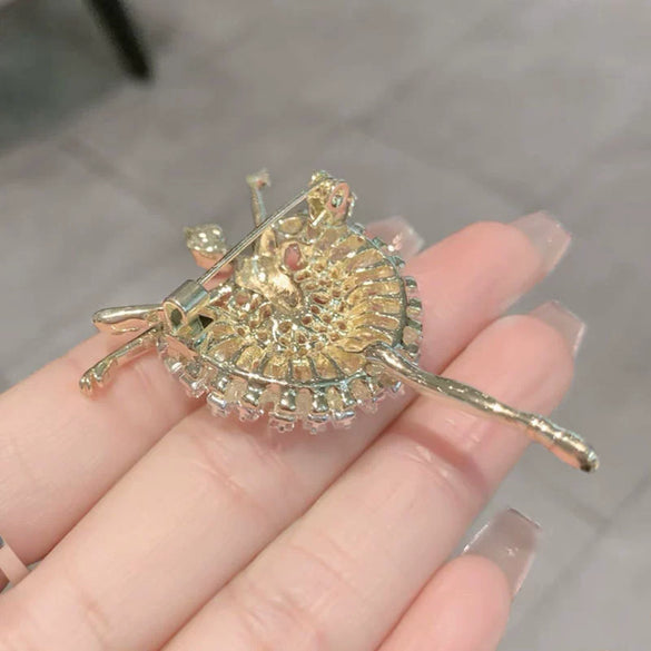 Wholesale Brooch Zinc Alloy Cartoon Character Style Electroplating For Women