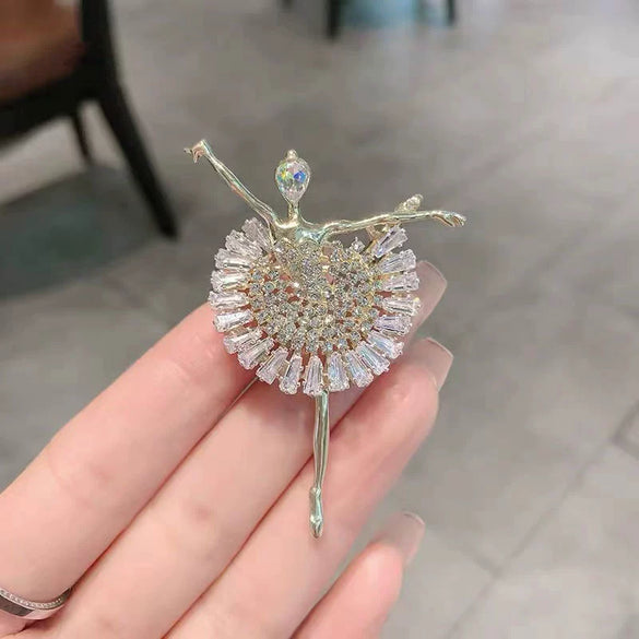 Wholesale Brooch Zinc Alloy Cartoon Character Style Electroplating For Women
