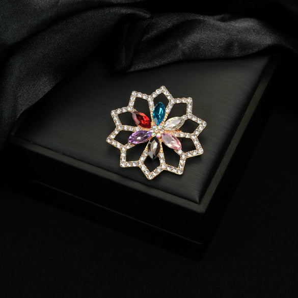 Wholesale Brooch Zinc Alloy Flower Electroplated Jewelry For Women's Clothing Accessories
