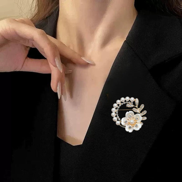 Wholesale Brooch Zinc Alloy Flower Electroplating Clothing Accessories For Female And Unisex