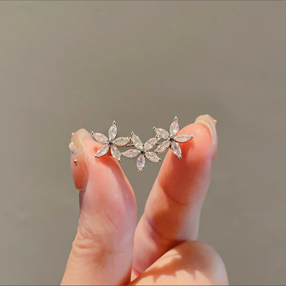 Wholesale Brooch Zinc Alloy Plant Flowers Style Electroplated For Women
